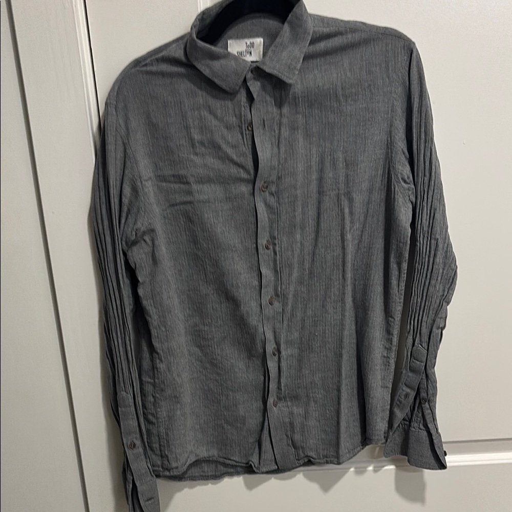 Gray Casual Button Down Shirt with Relaxed Fit